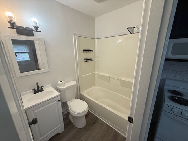 Building Photo - 3943 Front St