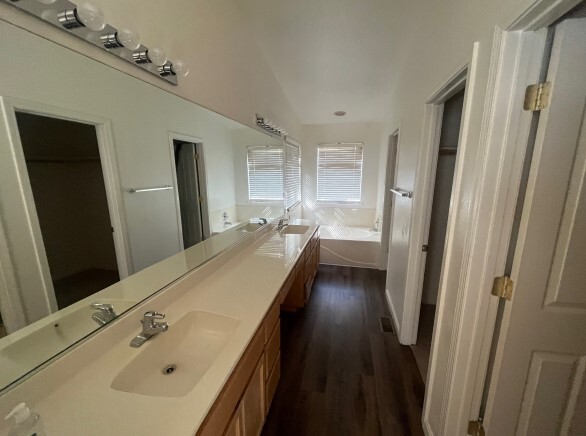 Building Photo - 3527 Ignacio Cir