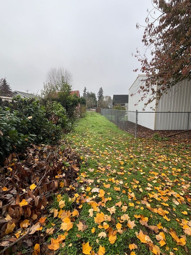 Building Photo - Charming 2-bedroom, 1-bathroom in Downtown Albany!