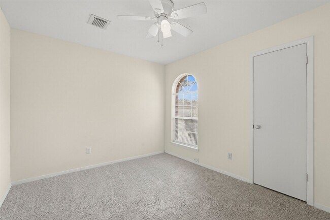 Building Photo - 1418 Crawley Ct