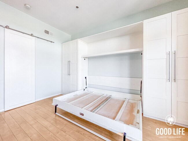 Building Photo - Beautiful Studio in North Park with Walk-In Closet, Private Balcony & In-Unit Laundry