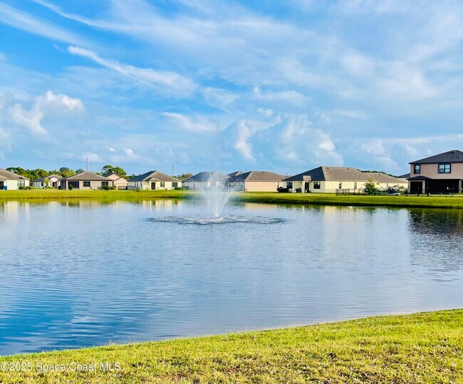 Building Photo - 7351 Amethyst Ave