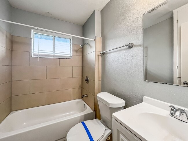 Building Photo - Charming 3-Bed Home in North Ridge Estates Mesquite