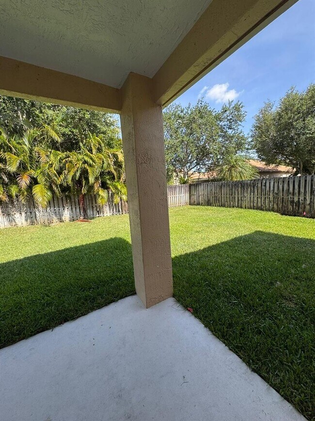 Building Photo - 4304 Diamond Row