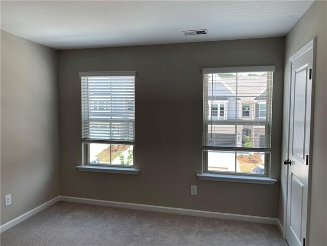 Building Photo - 2139 Lanier Harbor Pt