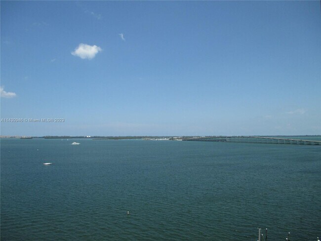 Building Photo - 1865 Brickell Ave