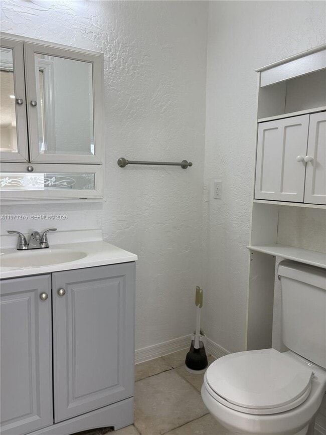 Building Photo - 1970 SW 24th Cir