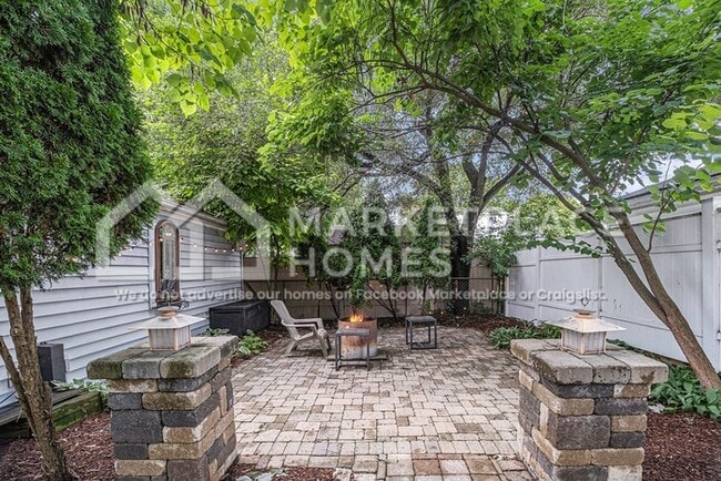 Building Photo - 612 S Dorchester Ave