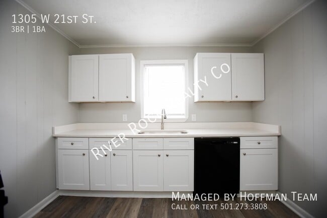 Building Photo - 1305 W 21st St