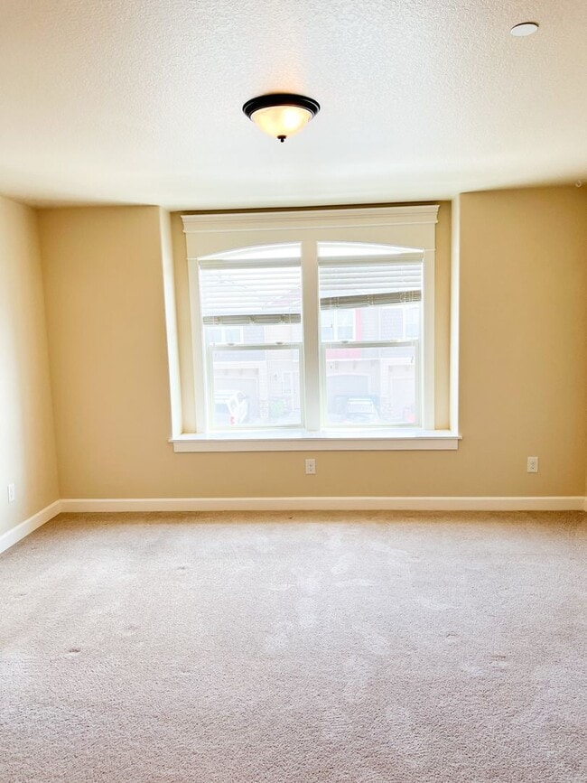 Building Photo - Woodridge - 2617A &amp; B