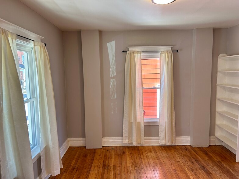 Dining Room - 16 Goebel Place