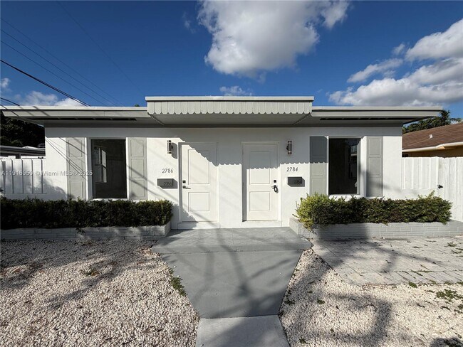 Primary Photo - 2784 SW 31st Pl