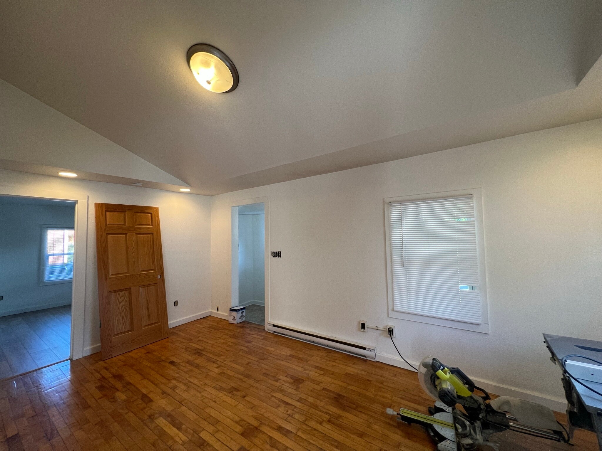 Building Photo - 1213 N Gillett St