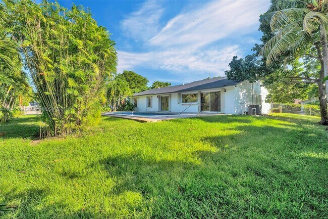 Building Photo - 8405 SW 181st Terrace