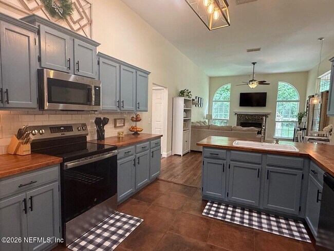 Building Photo - 1484 Wild Iris Ln