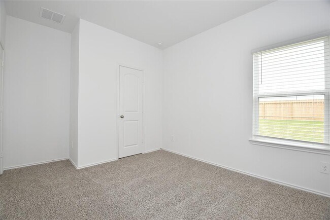 Building Photo - 24311 Saddlestone Green Dr