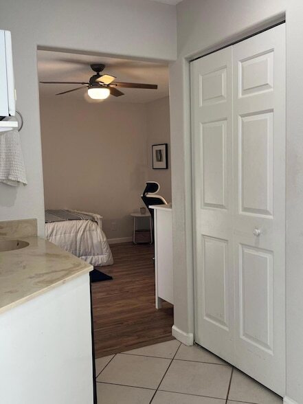 Building Photo - 2563 Egret Lake Dr