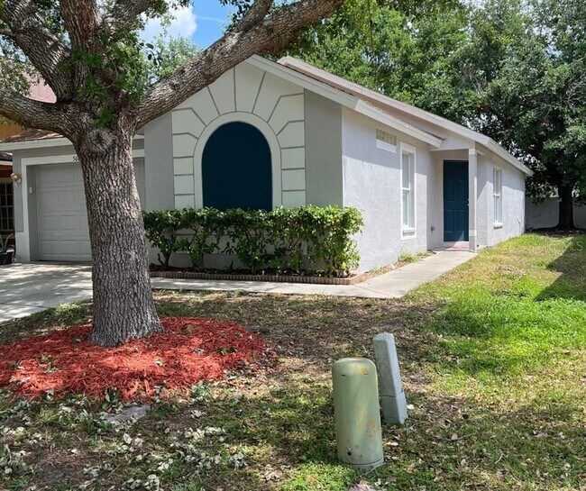 Building Photo - 5000 Anclote River St