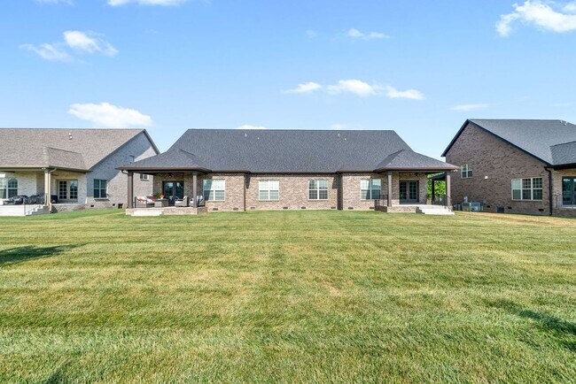 Building Photo - 1065 Veridian Dr
