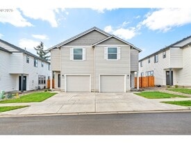 Building Photo - 1166 S 43rd Pl
