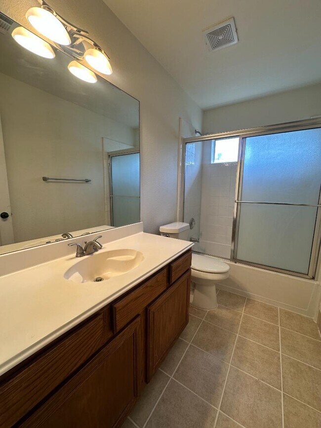 Building Photo - 12360 Hart Crest