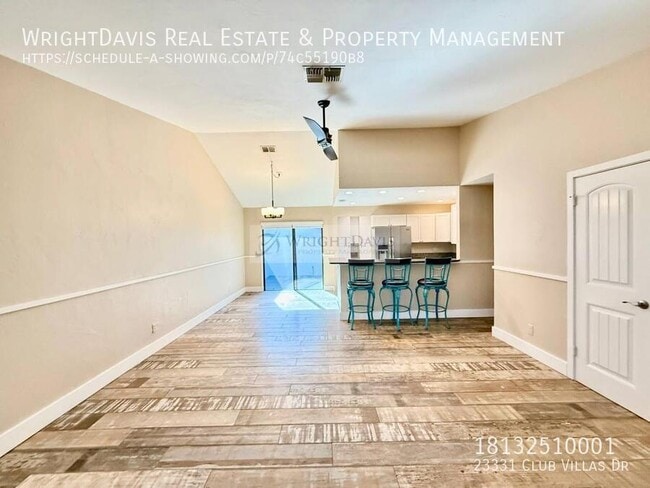 Building Photo - 23331 Club Villas Dr