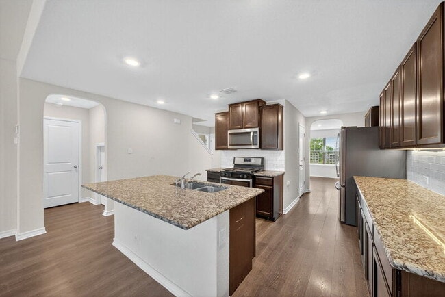 Building Photo - 9931 Bratten Rise