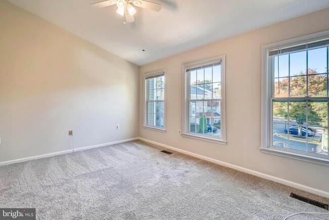 Building Photo - 11801 Rockaway Ln