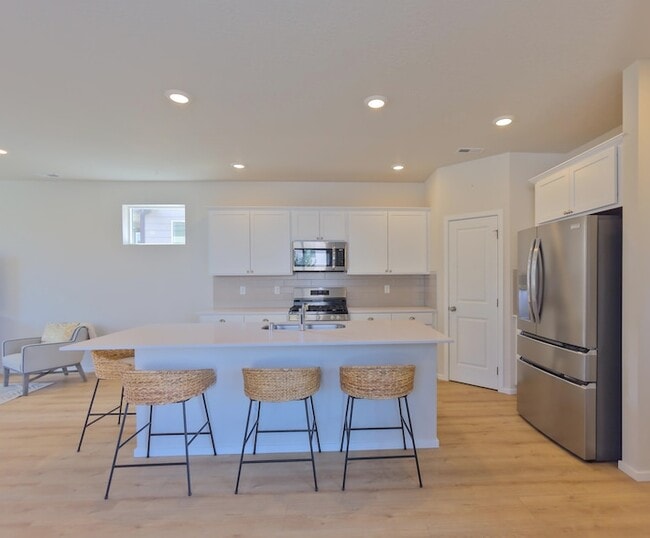 Building Photo - 24378 E Harrier Ln