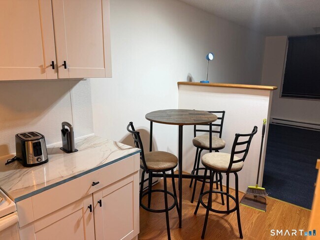 Building Photo - 91 4th St