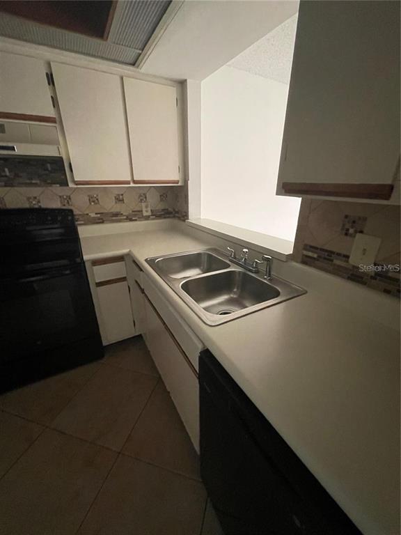 Building Photo - 3100 S Semoran Blvd