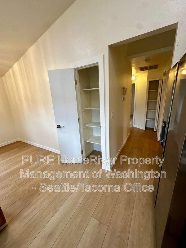 Building Photo - 23121 37th Ave E