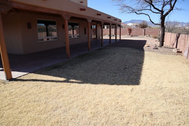 Building Photo - Your own resort! Elegant, Exclusive & Exquisite.