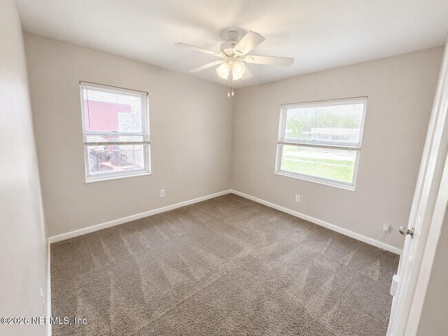 Building Photo - 10415 Briarcliff Rd E