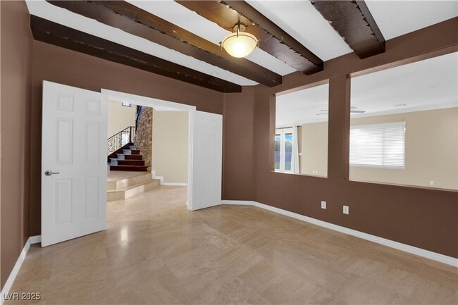 Building Photo - 10057 Portula Valley St