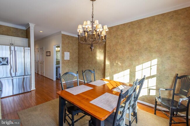 Building Photo - 616 Yardley Ln