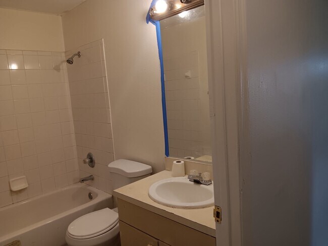 Building Photo - 3220 E Caracas St