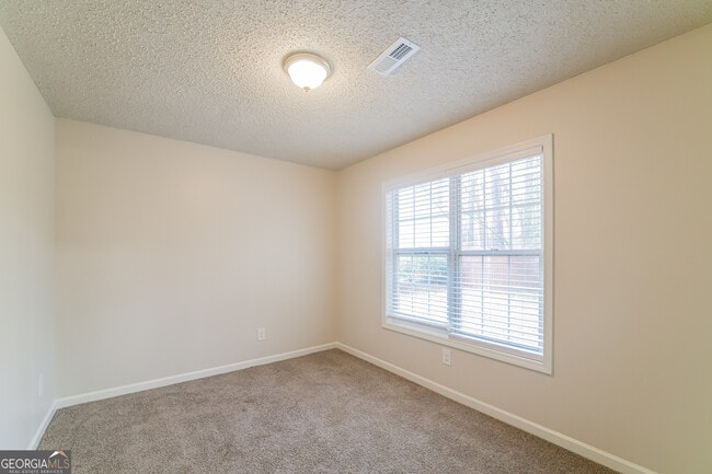 Building Photo - 4636 Egret Ct