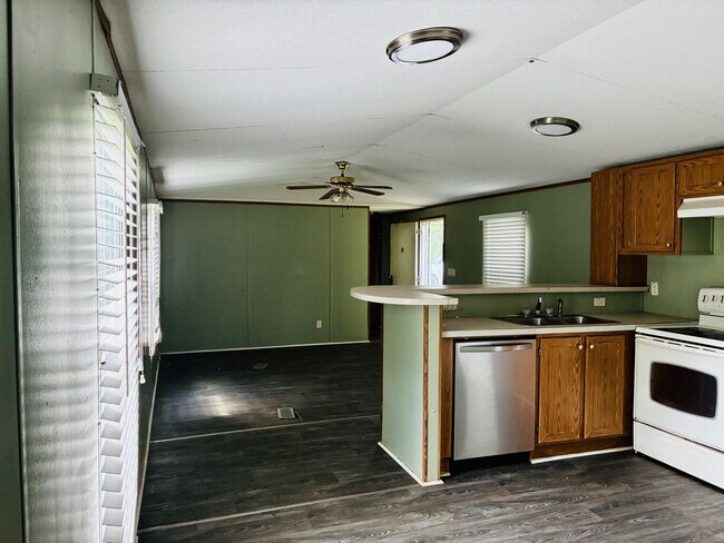 Building Photo - 788 Co Rd 33