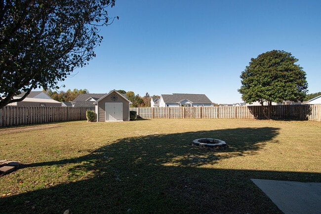 Building Photo - 218 Maidstone Dr