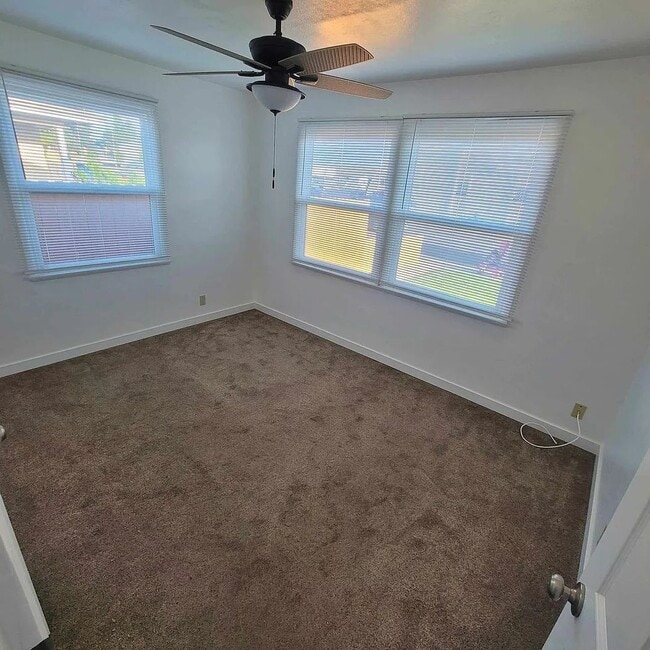 Building Photo - Charming Single Story Home Near Hancock College with One Car Garage