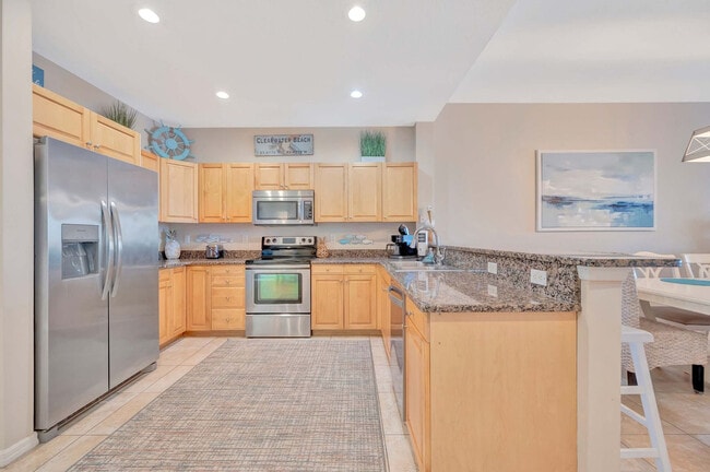 Building Photo - 530 S Gulfview Blvd