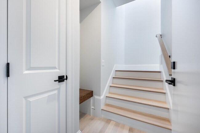 Building Photo - 31 Ware St