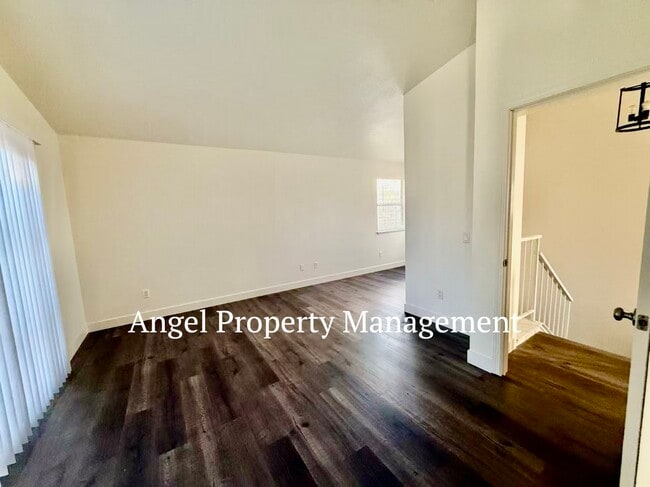 Building Photo - 7603 Delta Pointe Way