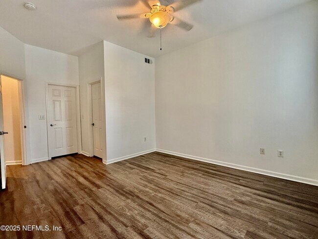 Building Photo - 10075 Gate Pkwy