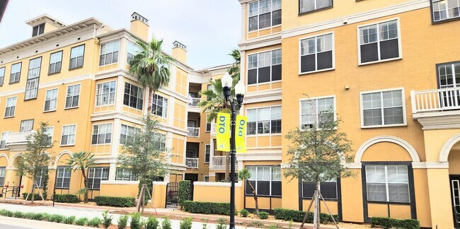 Building Photo - FOR RENT!!!  Beautiful Pool View Wood Floors Condo @ Park North Downtown Orlando!