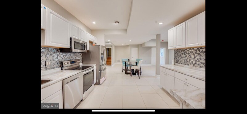 Building Photo - 7332 Bradley Blvd