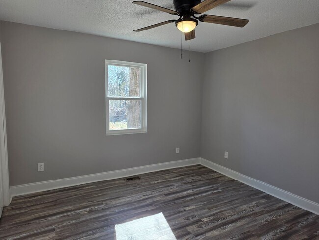 Building Photo - 6108 Ramsey Rd