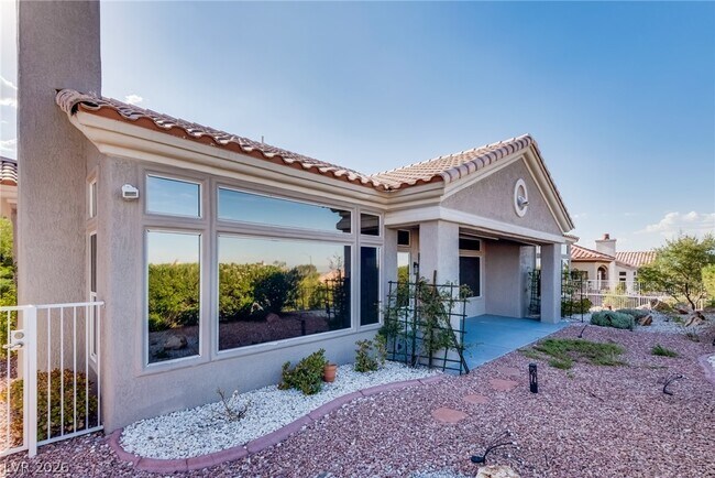 Building Photo - 2508 Sandilands Dr