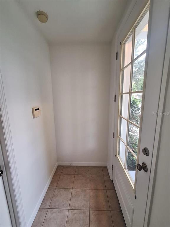 Building Photo - 1350 Chatfield Pl